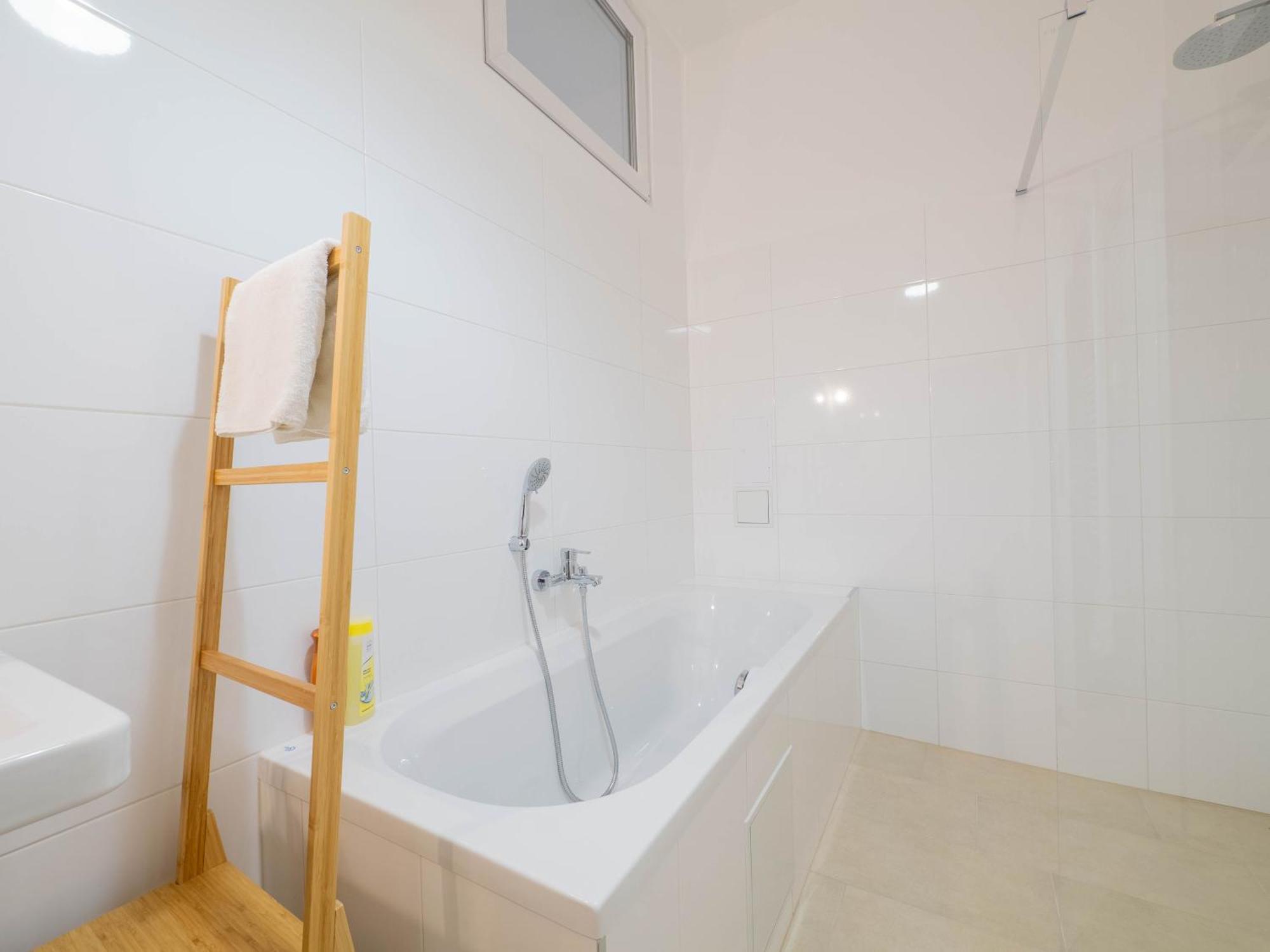 Apartment Shopping & Gourmet In Mariahilf Wien